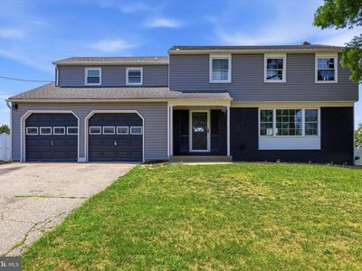 4 Bellows Ln