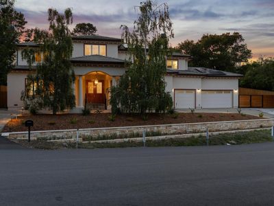 544 Sunset Way