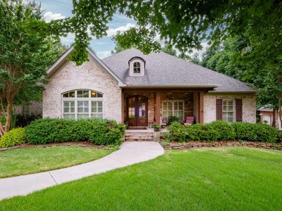 107 Noyant Dr