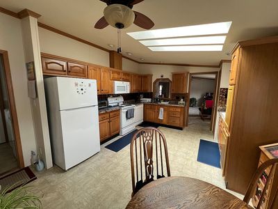 2 Lilac Dr
