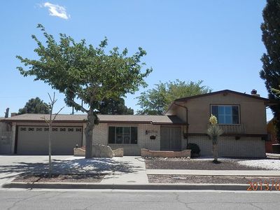 8808 Shaver Dr