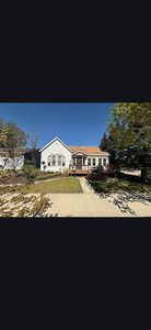 315 2nd St SE