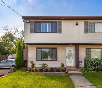 40 Raily Ct