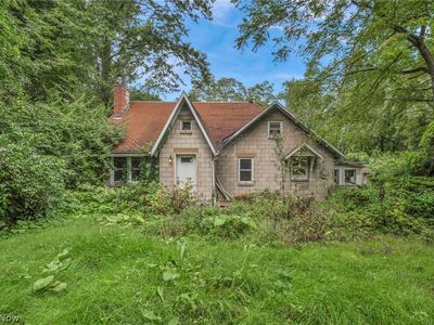 Property at 1494 Lakeland Ave, Akron, OH