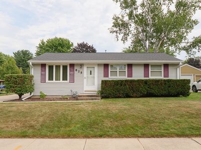 825 Stony Brook Ln