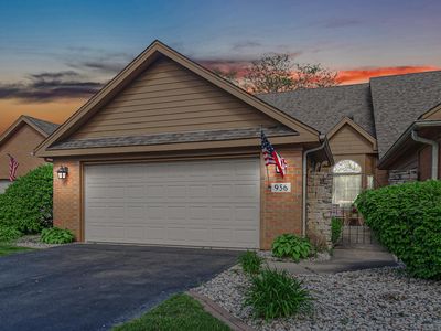Property at 956 Cornwallis Ln, Munster, IN