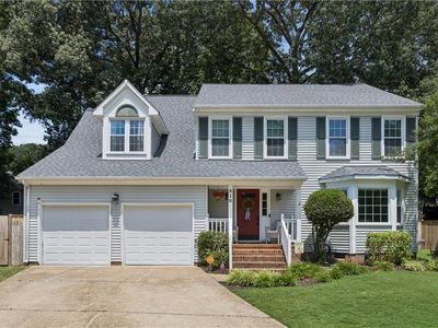 810 Bishop Ct