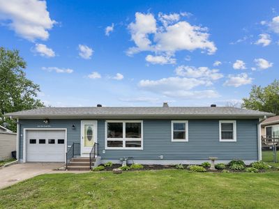 3323 W Denison Ave