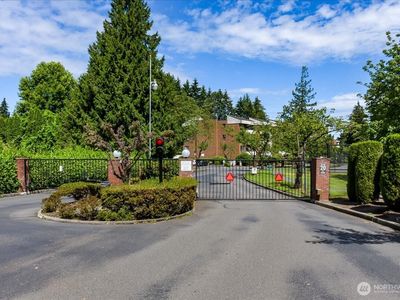 10830 Glen Acres Drive S #T9