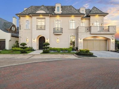 15302 Oyster Creek Ln