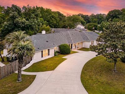 23 Shadowmoss Pkwy