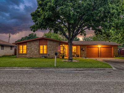 Property at 741 N SKYLANE DR, Uvalde, TX