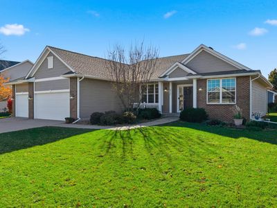 912 10th Avenue Pl SE