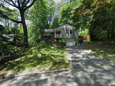 Property at 6 Wisteria Ter, Morristown, NJ