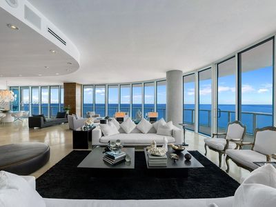 100 S Pointe Dr APT 2905