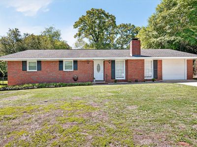 1606 Melanie Ln