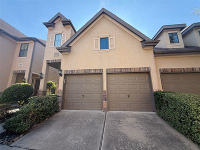 2946 Royal Oaks Crst