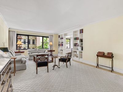 650 Park Ave APT 2C