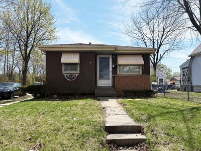 3301 West Arthur AVENUE