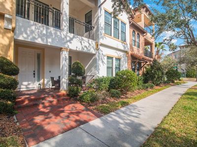 4884 Yacht Club Dr