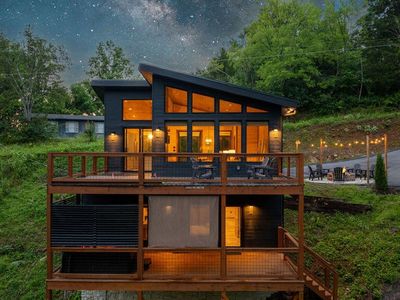 1514 Mountain Dr