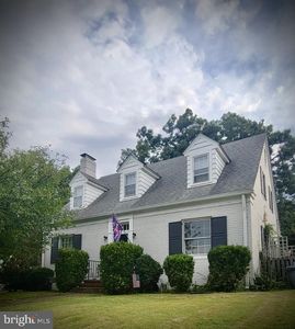 318 Oakridge Ct