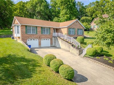 560 Leo Dr