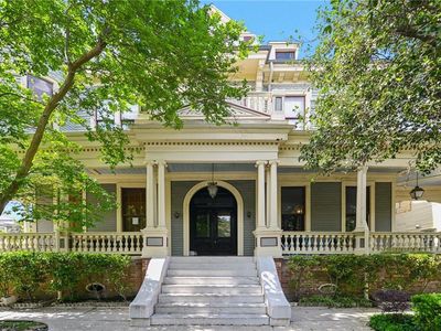 1629 Coliseum St APT 2