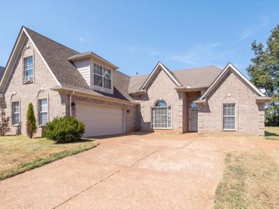 9562 Misty Knoll Dr