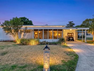 1123 Forest Ln