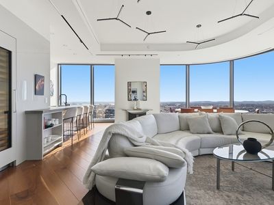 1 Dalton St APT 4205