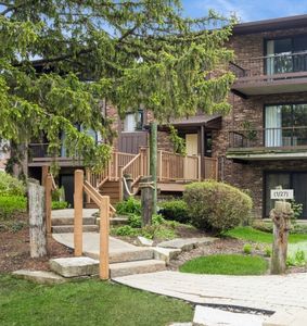 61 Pier Dr APT 101