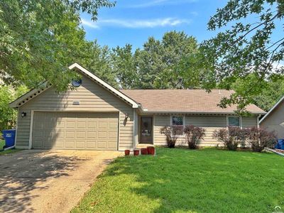 1708 E 25th Ter