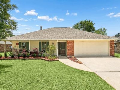 305 Lake Village Blvd