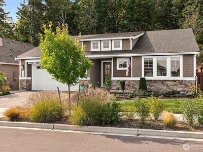 3111 Arrowroot Loop SE