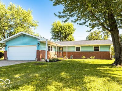 909 White Dr
