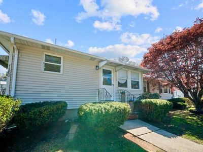 1180 Main St #1