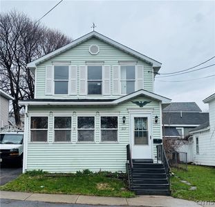 207 E 2nd St