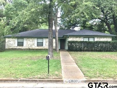 3833 Wakefield Dr