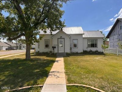 Property at 222 S Jackson St, Plentywood, MT