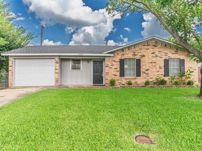 3407 Highmeadow Ln