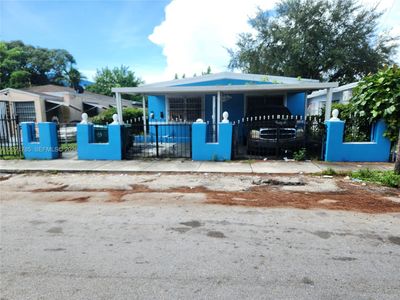 6950 NW 6th Ct