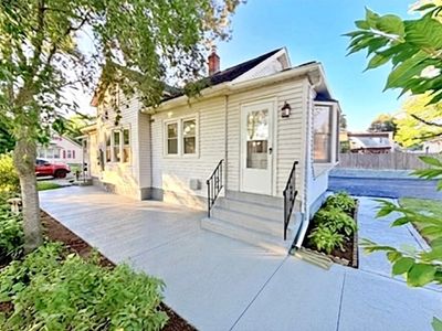 Property at 11 Thornfell St, Springfield, MA