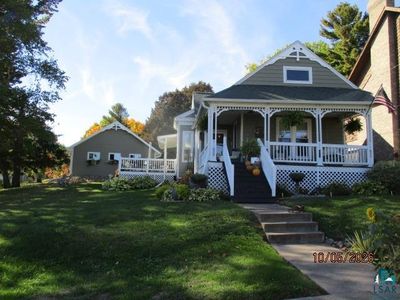 409 Front St