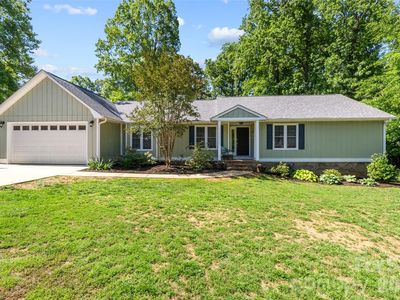 1081 Orchard Dr