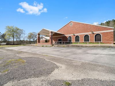 1561 Us Highway 69 N