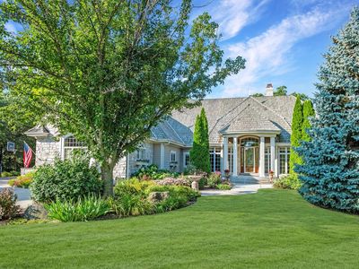 1600 East Juniper WAY