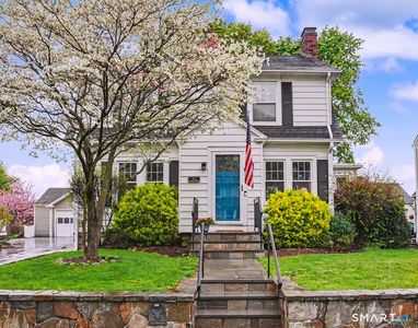 11 Olmstead Place
