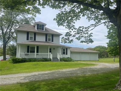 Property at 1055 E Lake Rd, Transfer, PA