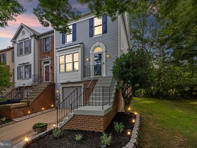 6109 Gothic Ln
